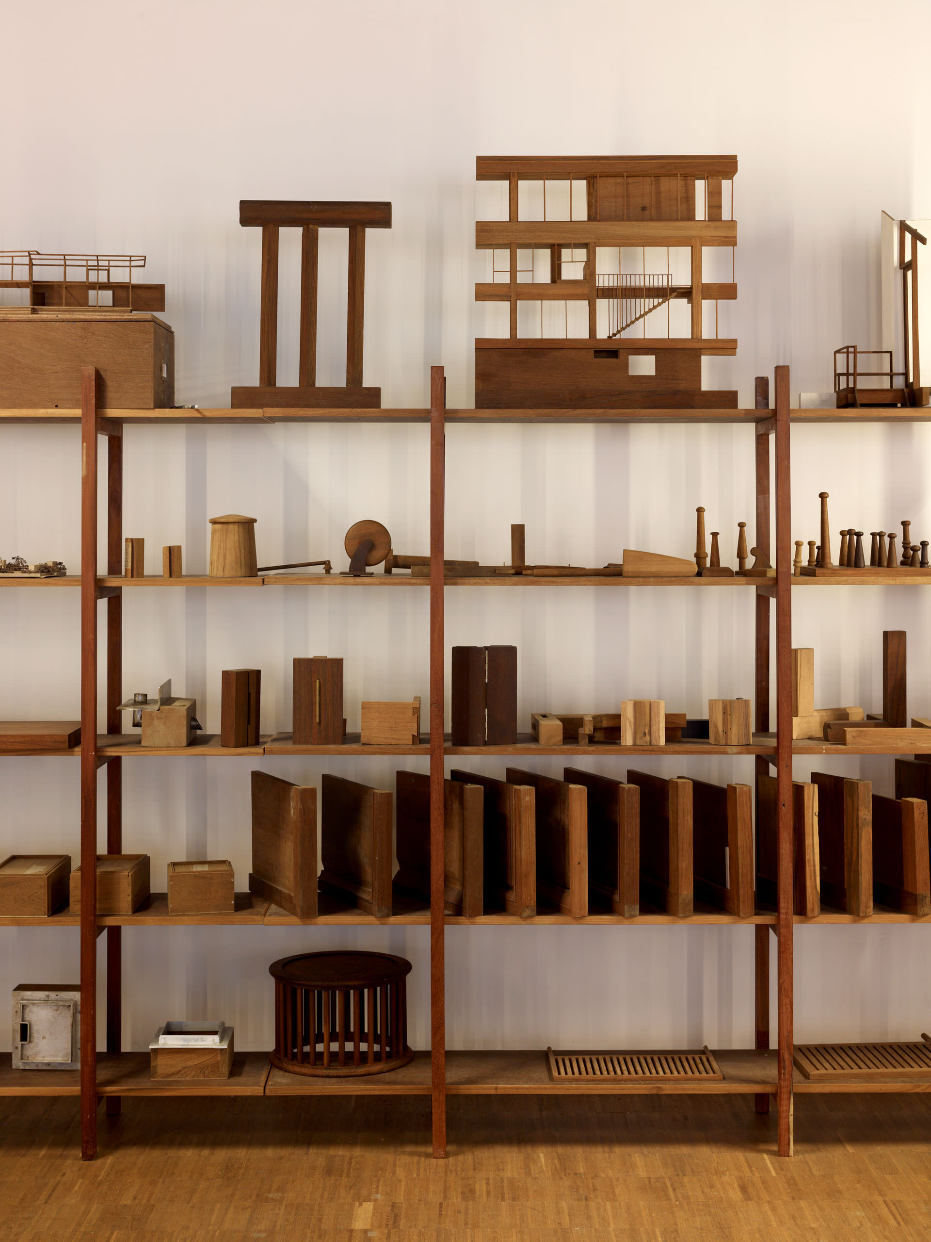 E11328 AP45 028278 j2560